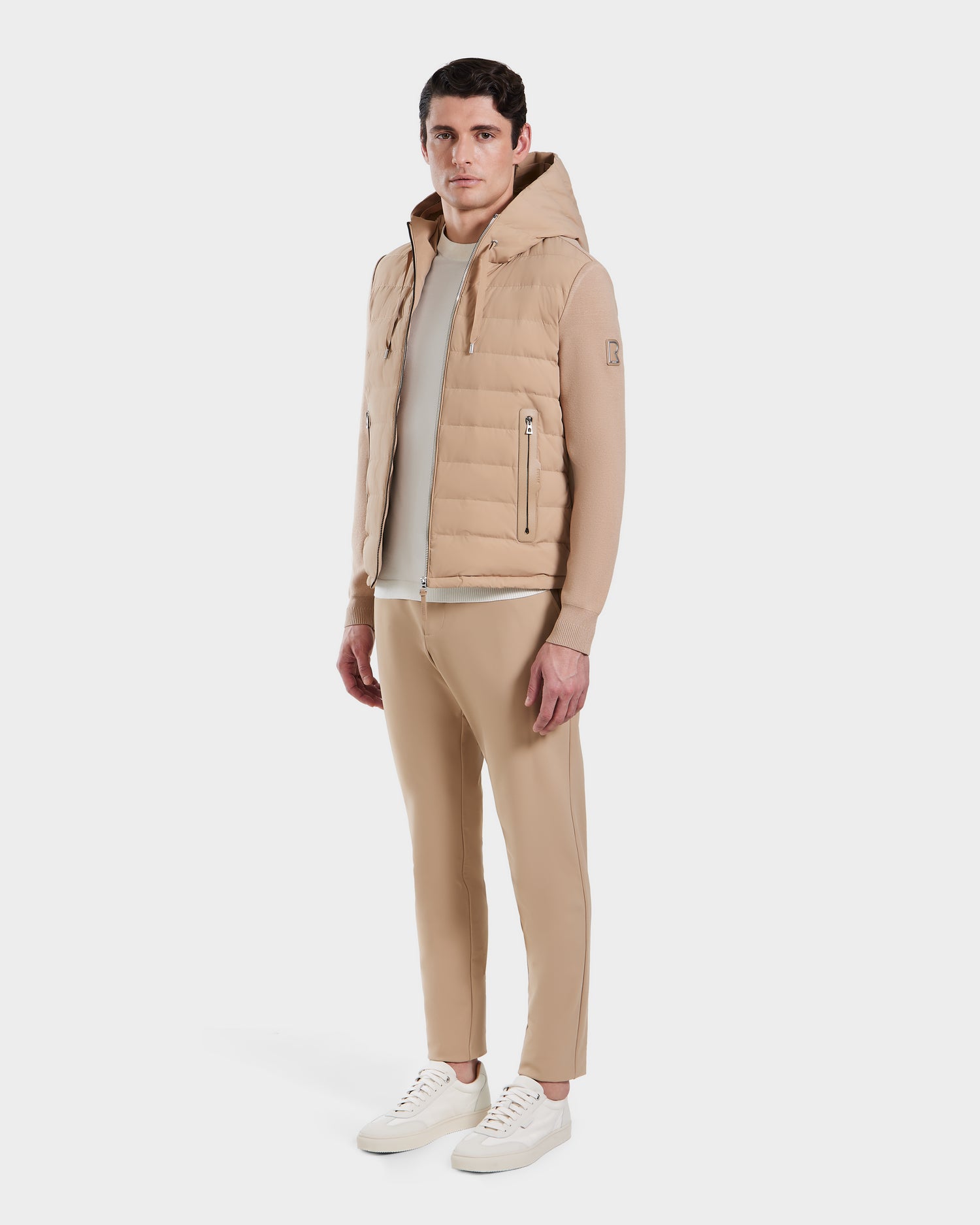 RIVER - 6124584 Almond