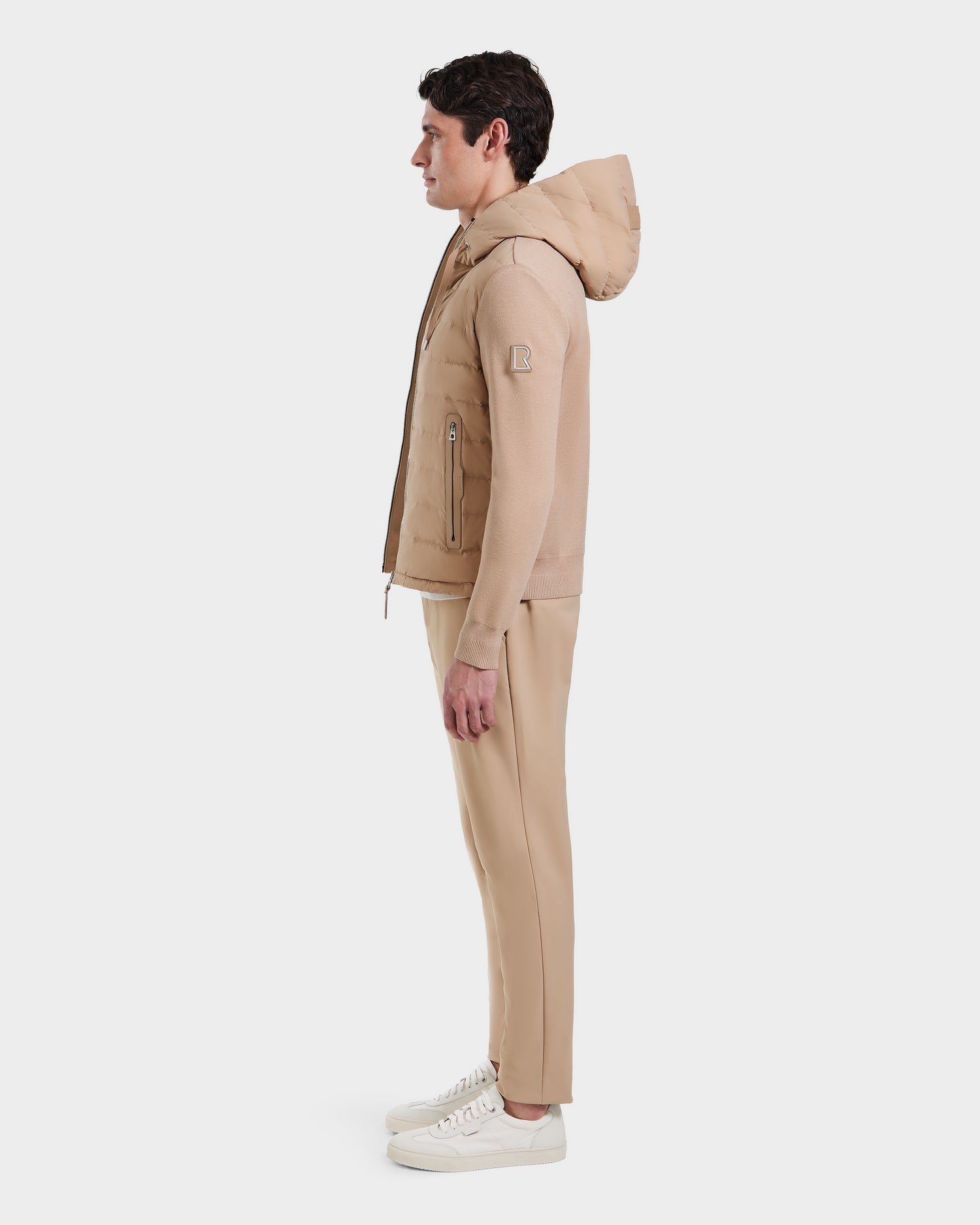 RIVER - 6124584 Almond